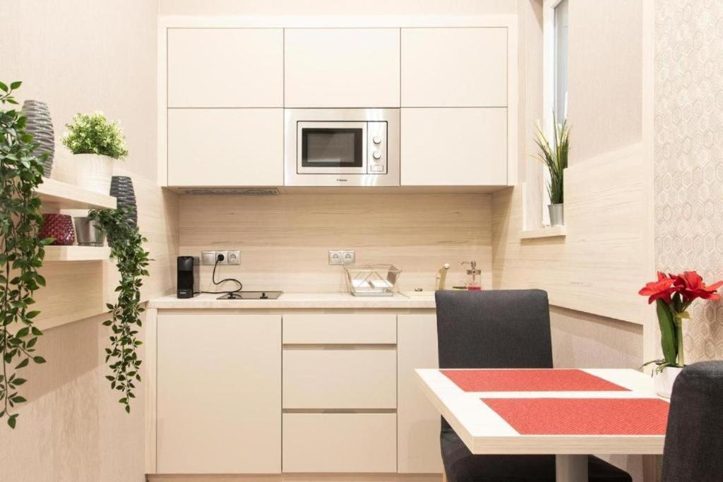 Budapest Revay Apartments Εξωτερικό φωτογραφία